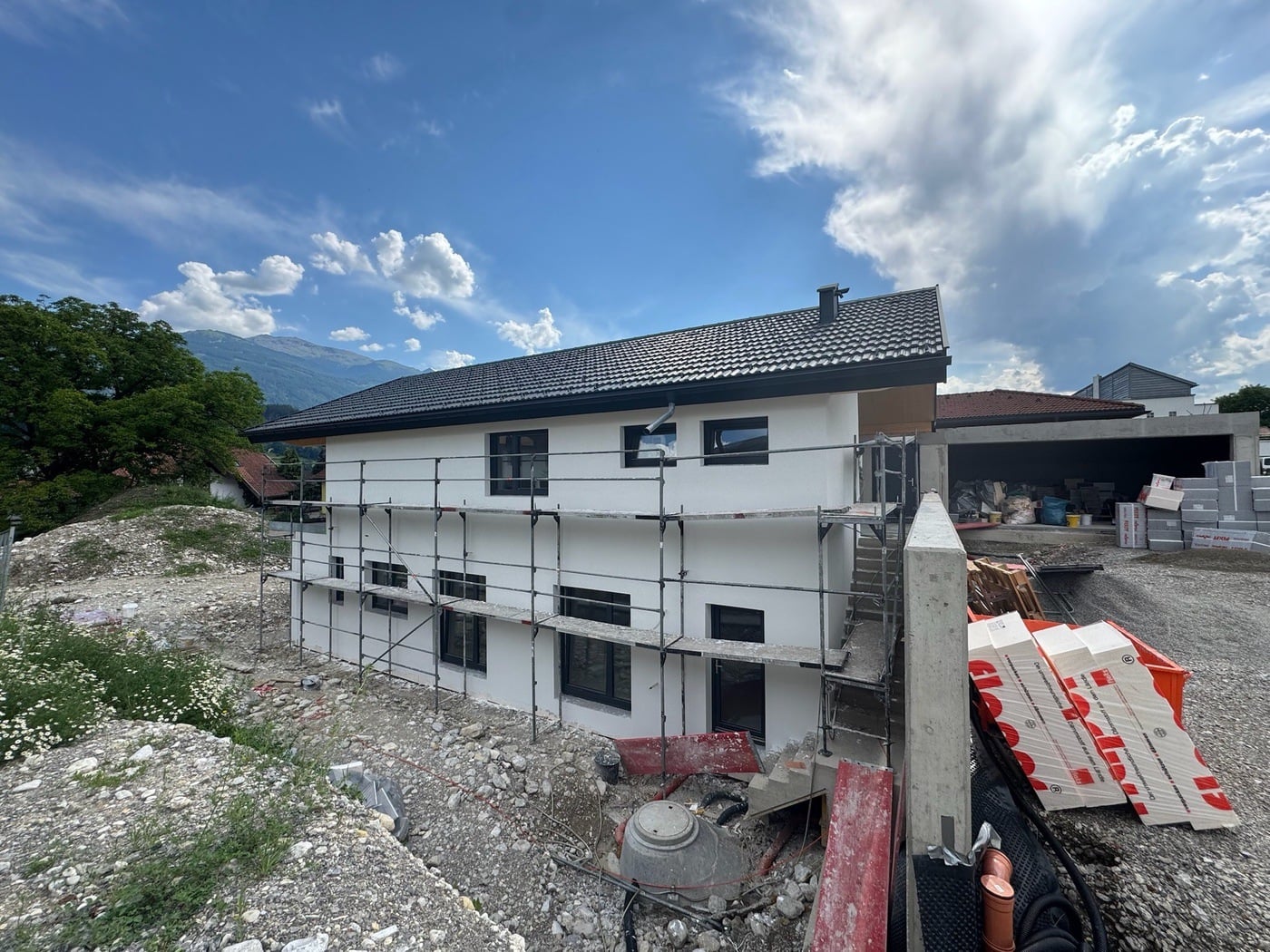 BV EFH mit Pool Mils